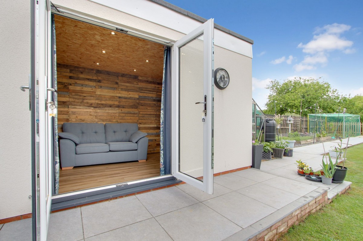 High Road, Wisbech St. Mary, PE13