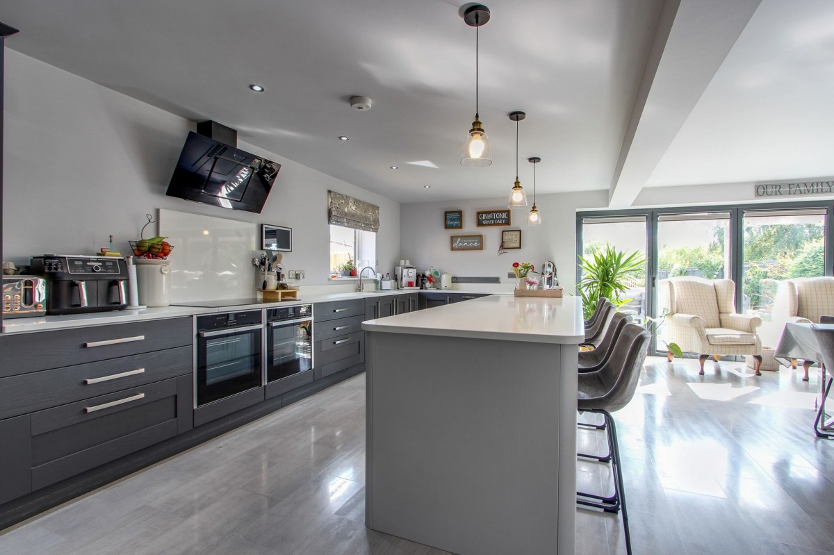 High Road, Wisbech St. Mary, PE13