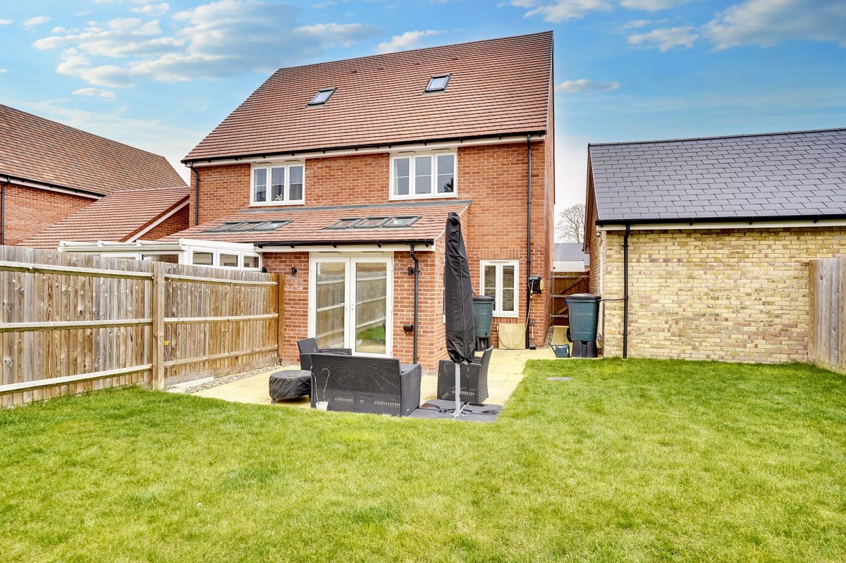 Chaloner Way, Newmarket, CB8