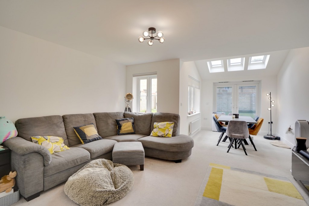 Chaloner Way, Newmarket, CB8