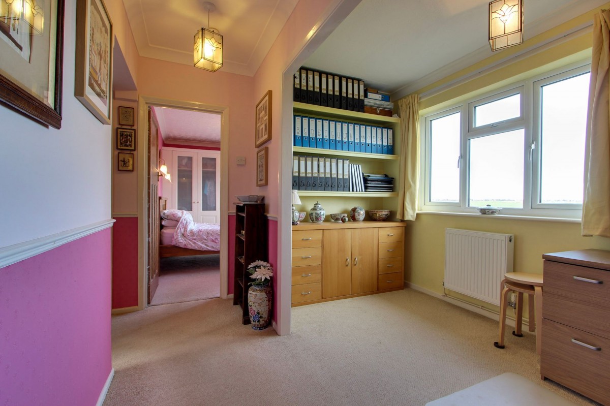 South-Eau Bank, Throckenholt, PE12