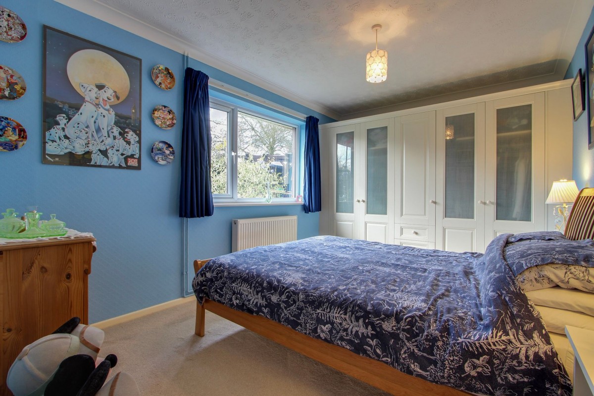 South-Eau Bank, Throckenholt, PE12