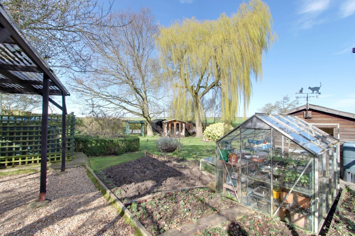 South-Eau Bank, Throckenholt, PE12