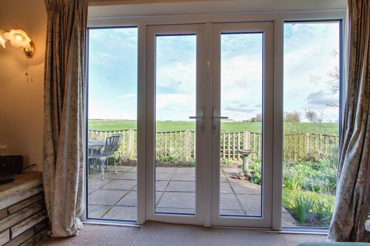 South-Eau Bank, Throckenholt, PE12