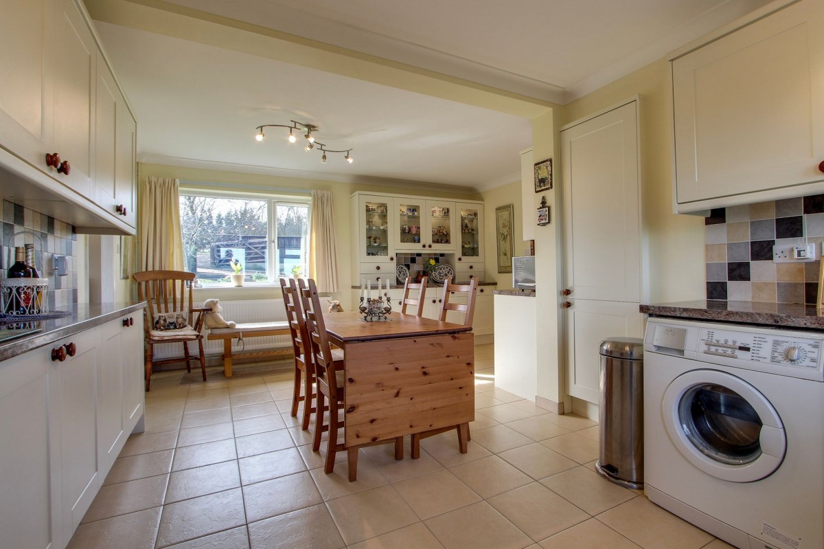 South-Eau Bank, Throckenholt, PE12