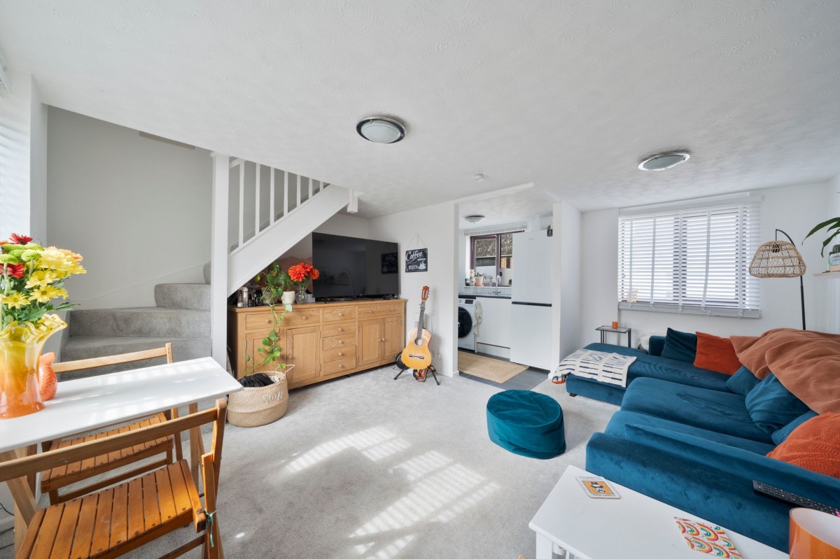 Lester Drive, Haddenham, CB6