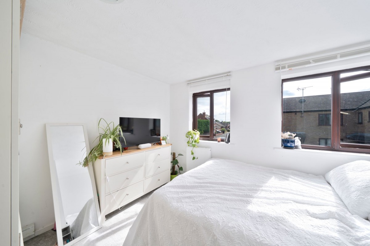 Lester Drive, Haddenham, CB6