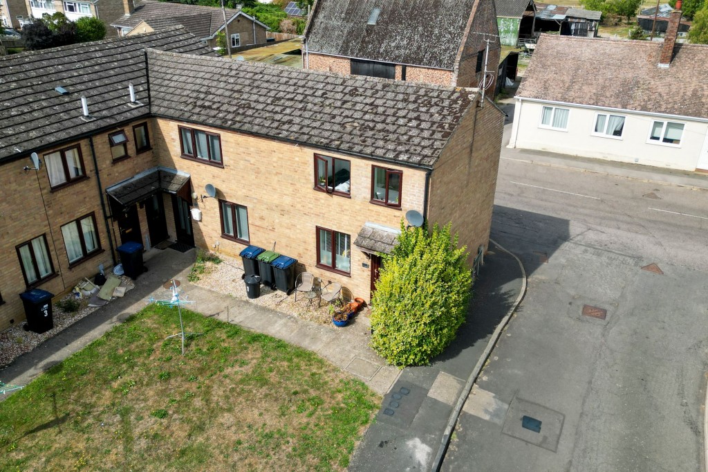 Lester Drive, Haddenham, CB6