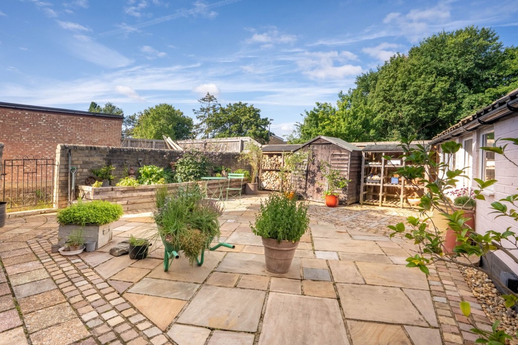 Middle Watch, Swavesey, CB24