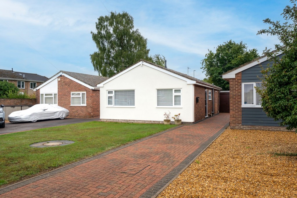 Tythe Piece, Fenstanton, PE28