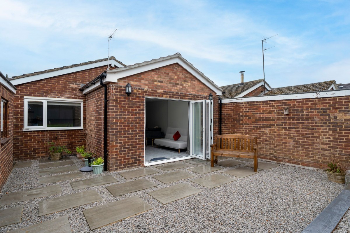 Tythe Piece, Fenstanton, PE28