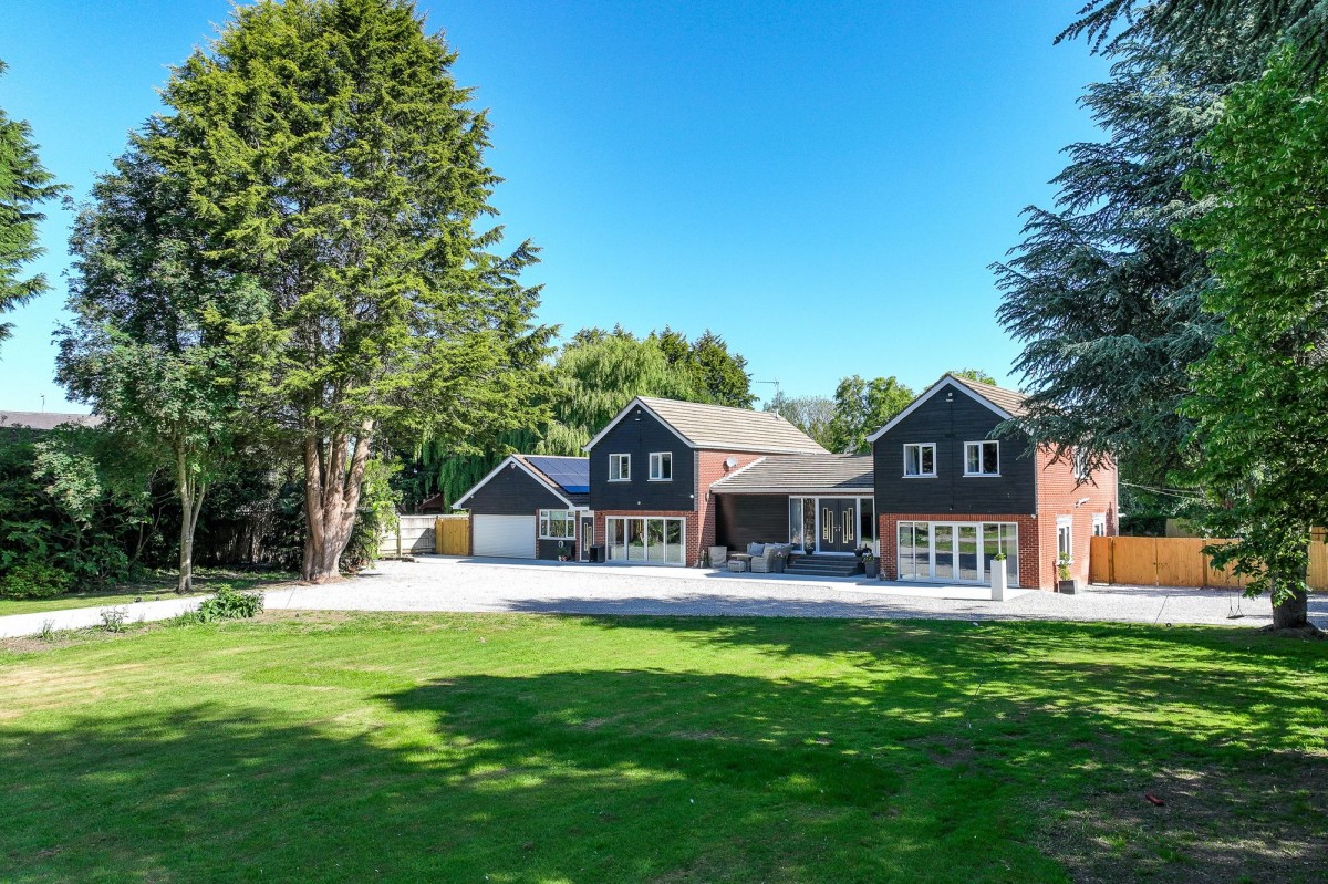 35 High Street, Long Sutton, PE12