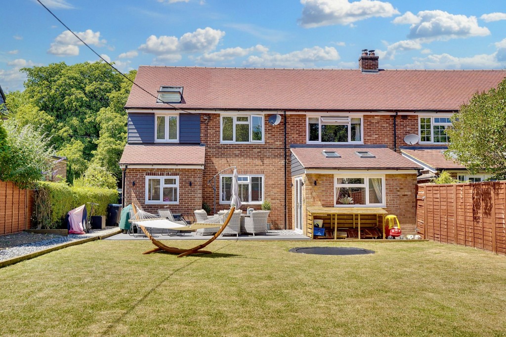 The Street, Kirtling, CB8