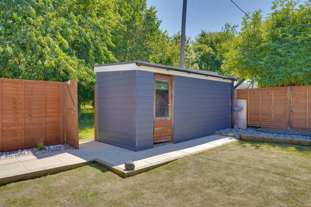 The Street, Kirtling, CB8