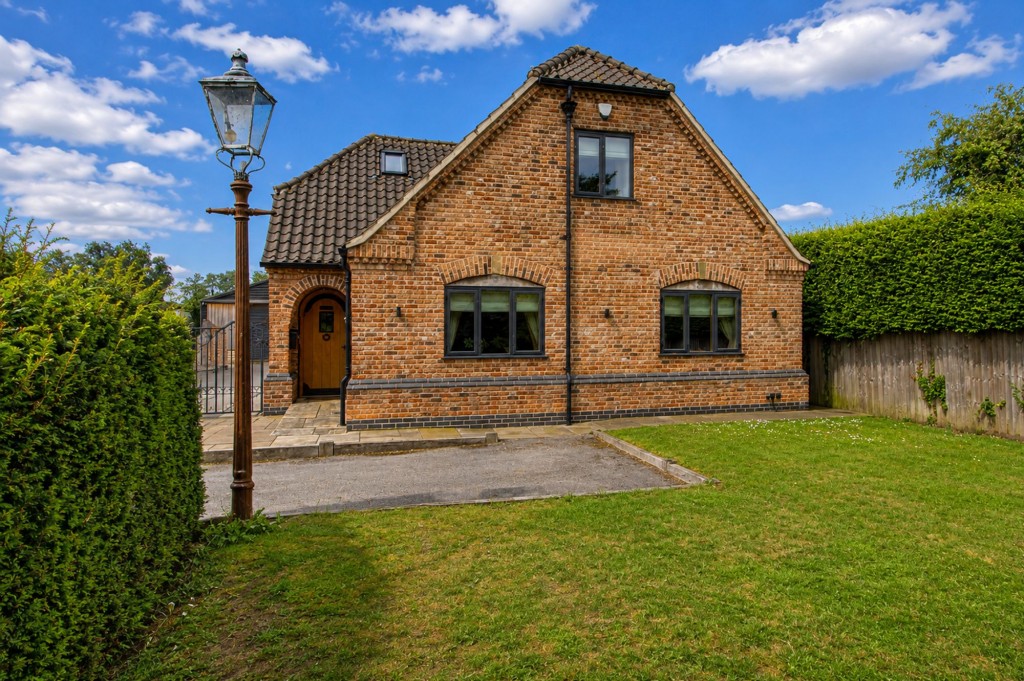 Main Road, Clenchwarton, PE34