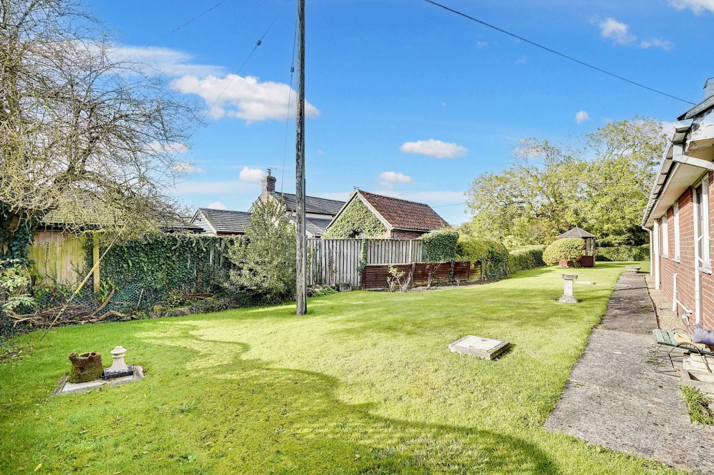 Thorns Close, Wickhambrook, CB8