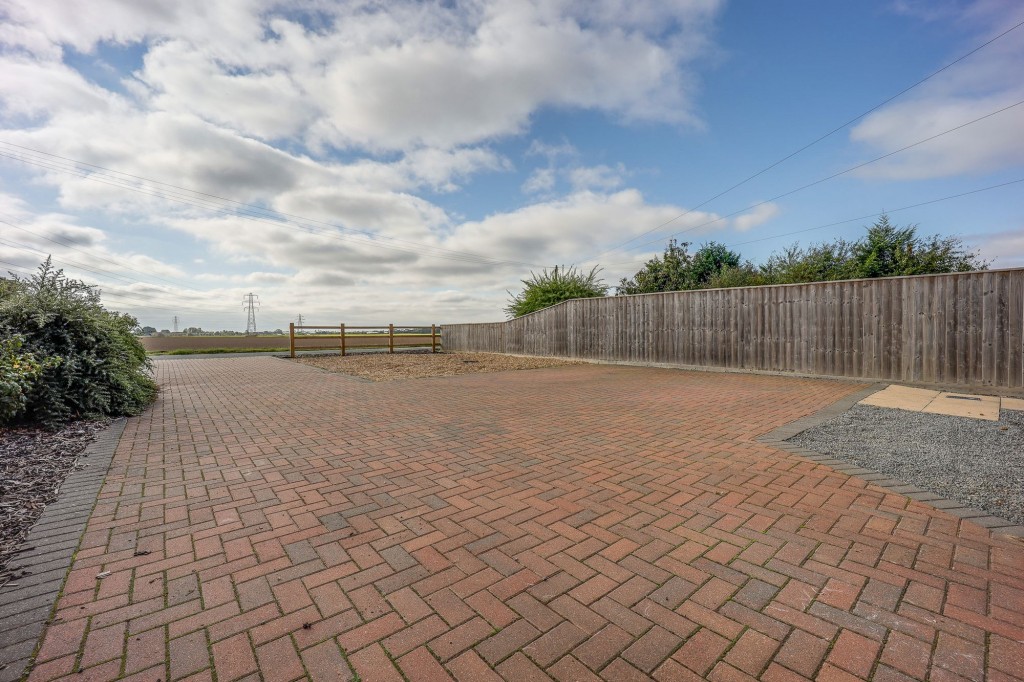 School Road, Walton Highway, PE14