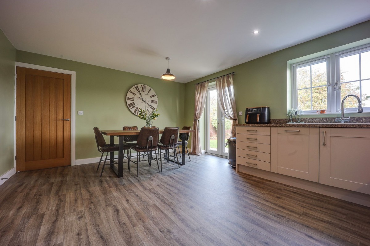 School Road, Walton Highway, PE14