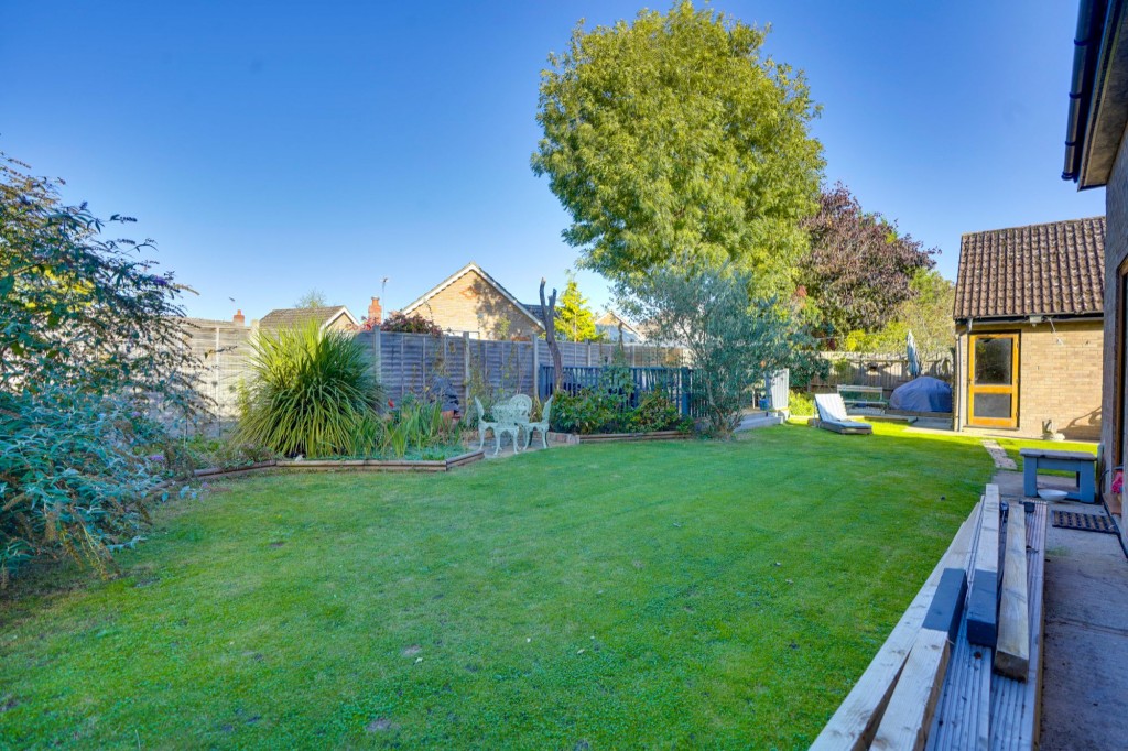 Hythe Close, Burwell, CB25