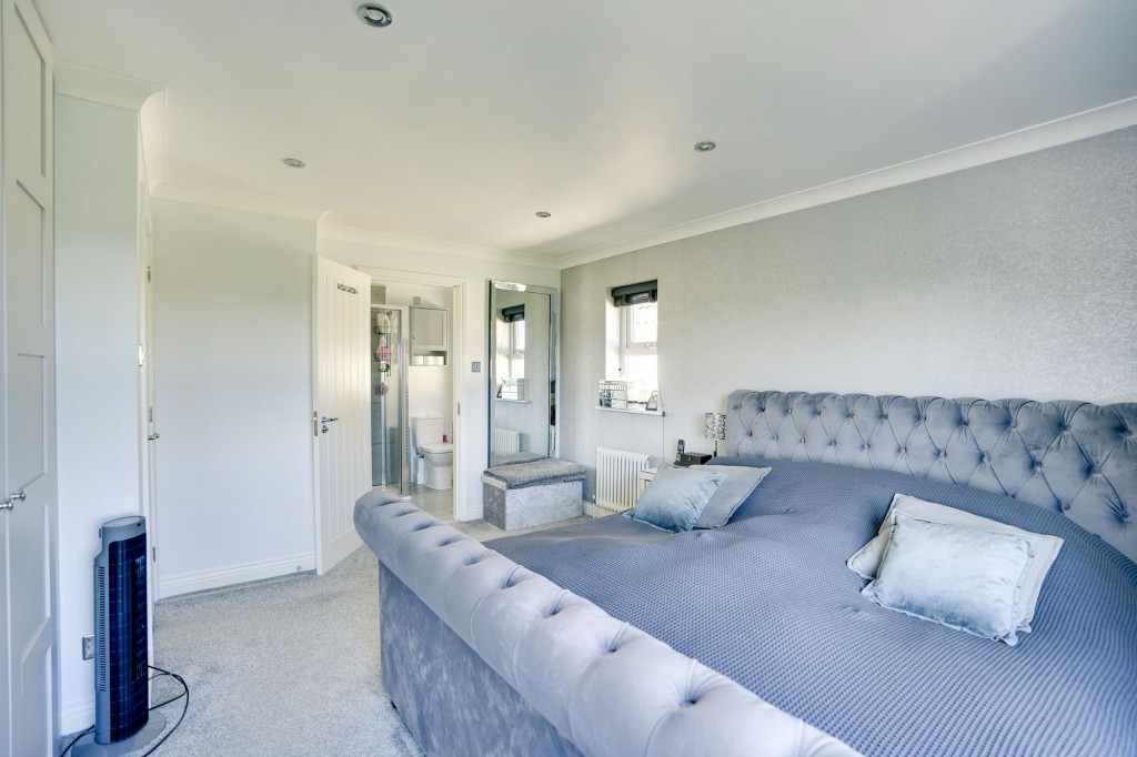 Fox Green, Great Bradley, CB8