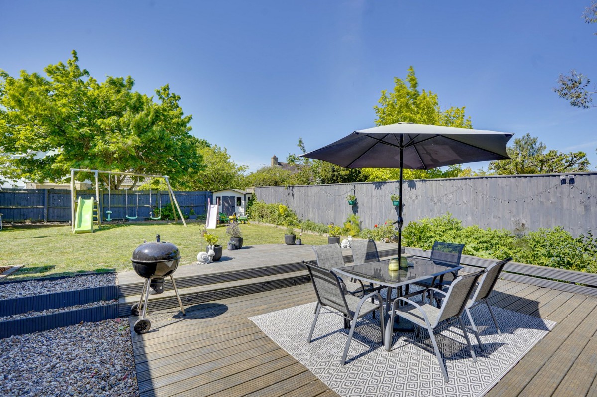 Fox Green, Great Bradley, CB8