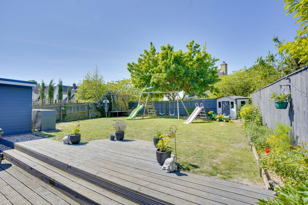 Fox Green, Great Bradley, CB8