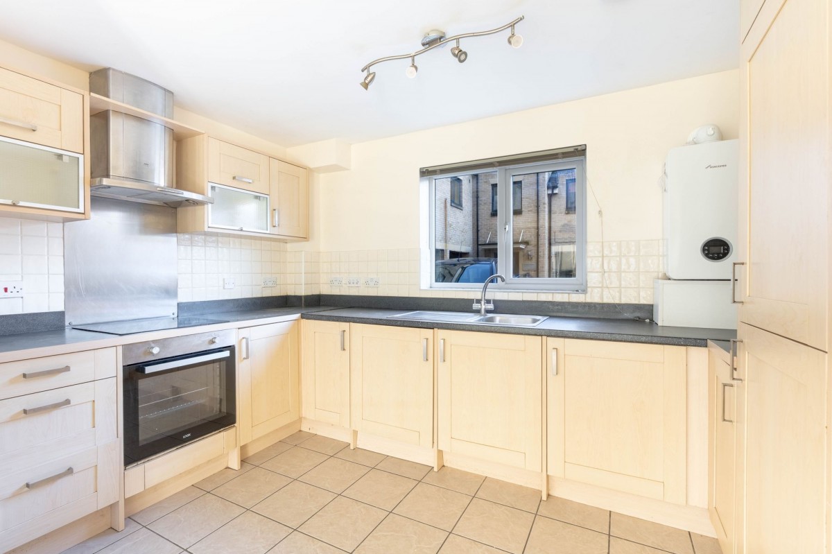 Chariot Way, Cambridge, CB4