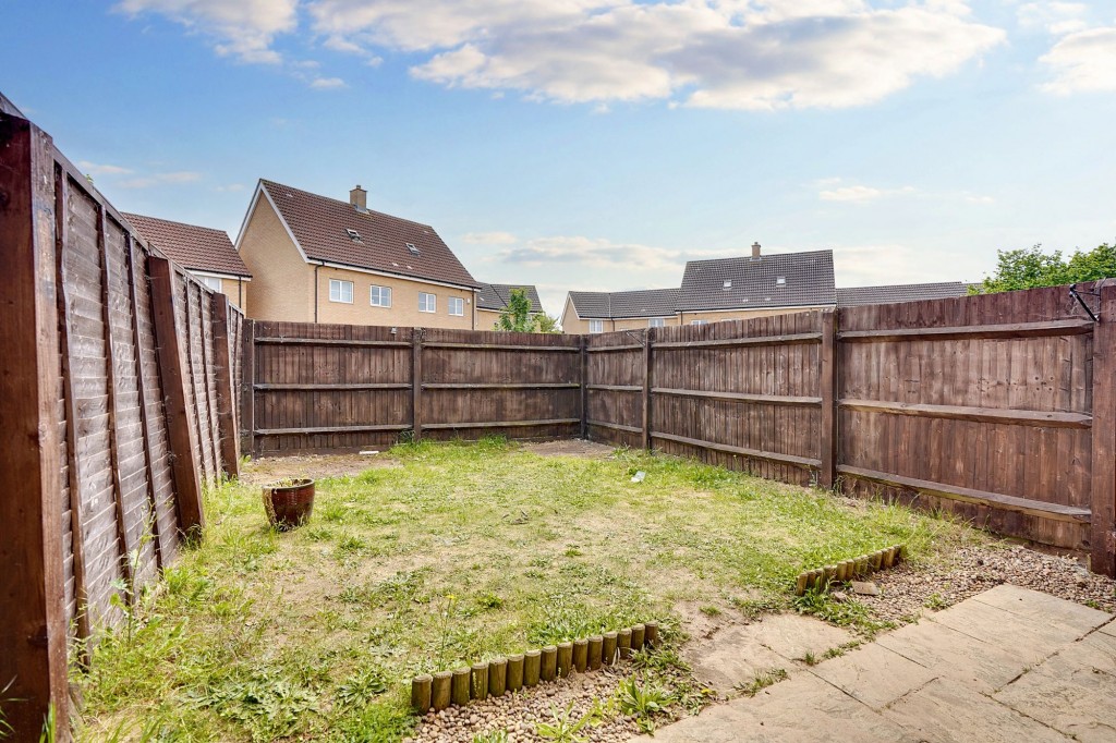 Bramble Walk, Red Lodge, IP28