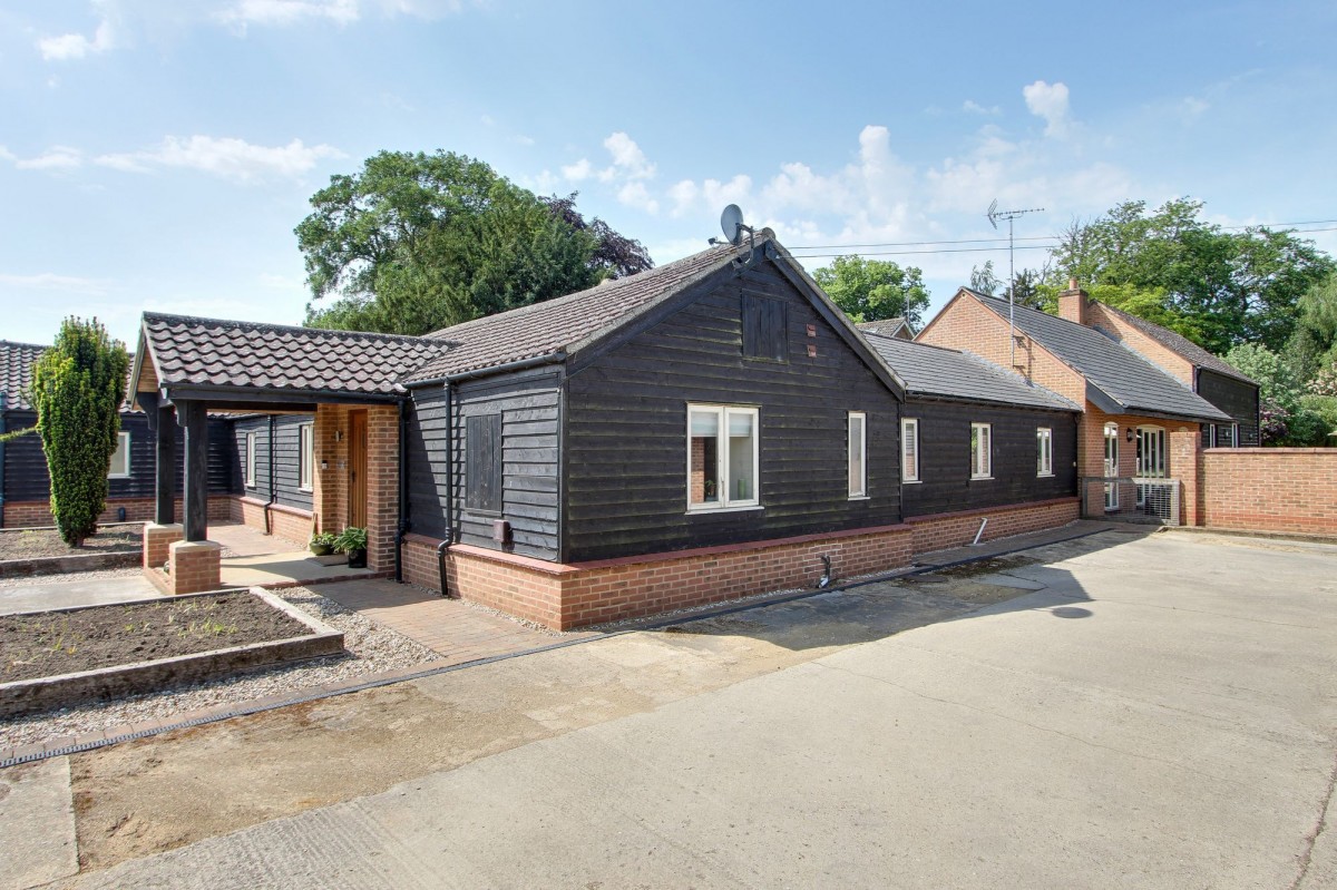 Needham Bank, Friday Bridge, PE14