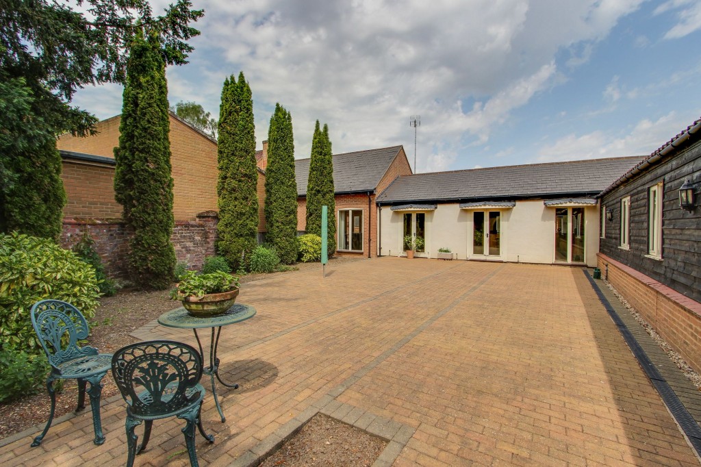 Needham Bank, Friday Bridge, PE14