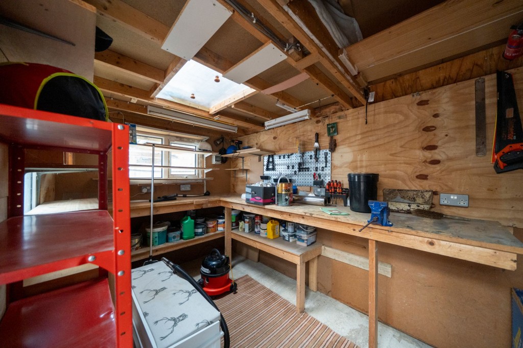 Woodhouse Way, Cambridge, CB4