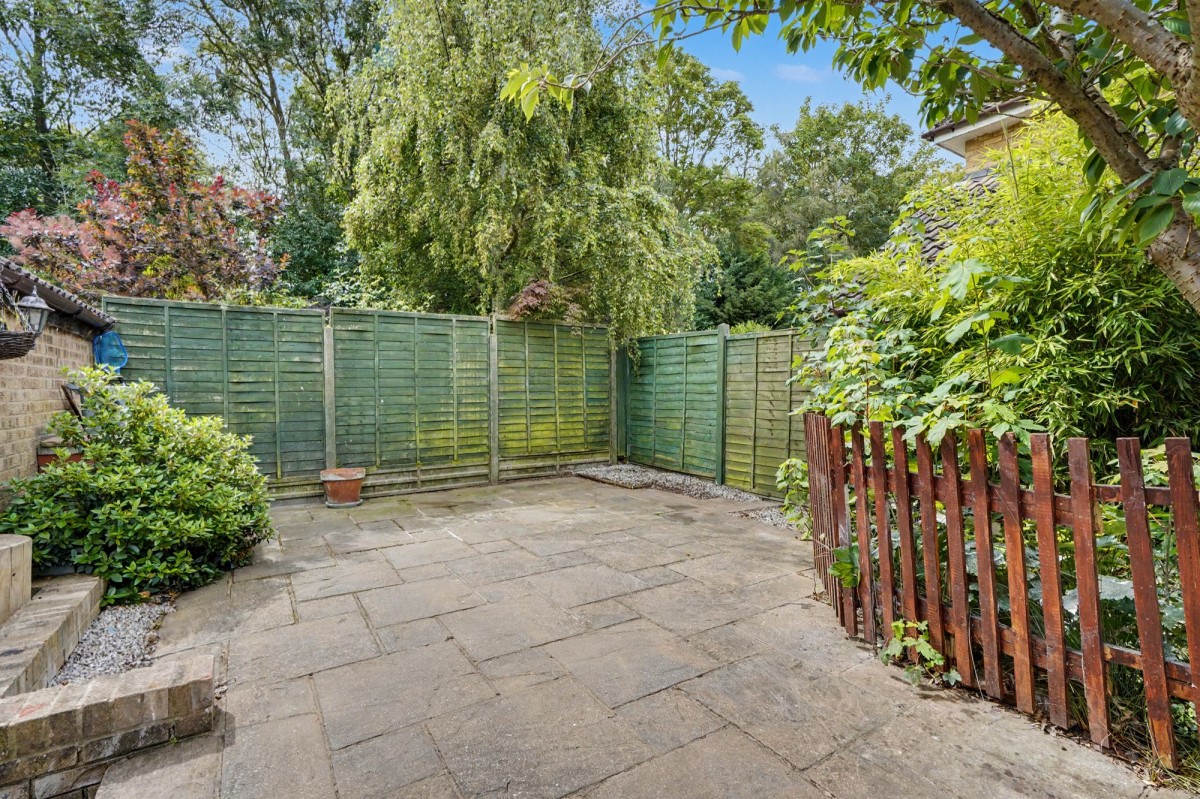 Barry Lynham Drive, Newmarket, CB8