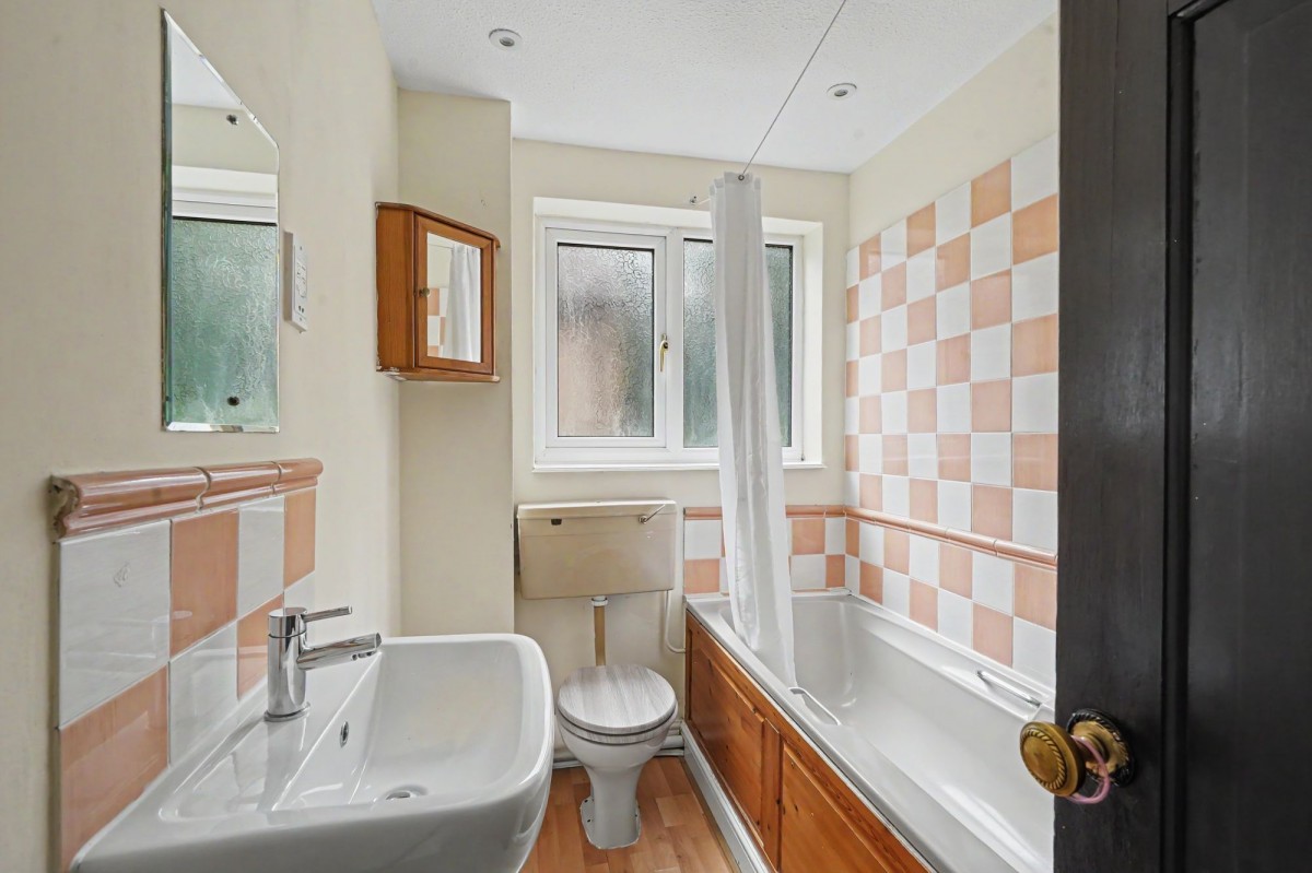 Barry Lynham Drive, Newmarket, CB8