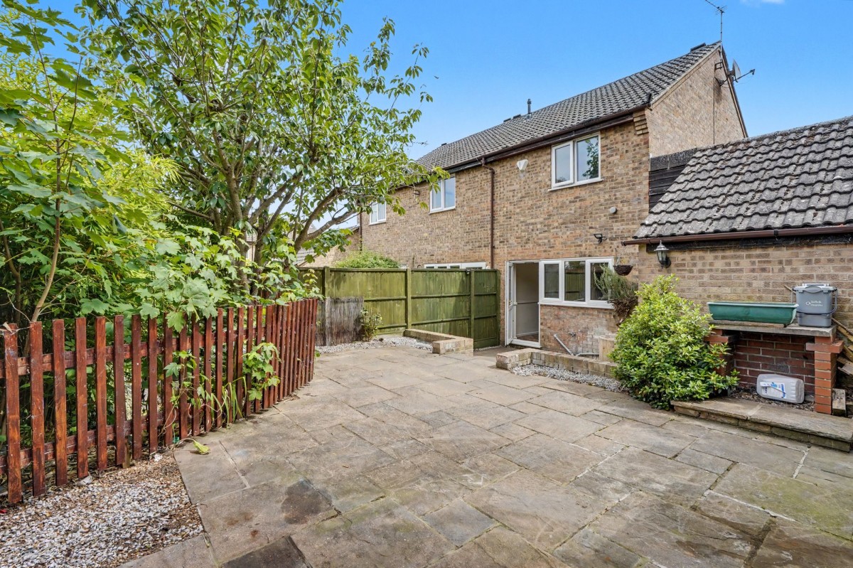 Barry Lynham Drive, Newmarket, CB8
