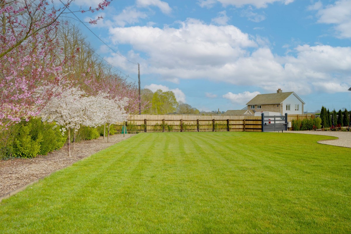 Elms Road, Freckenham, IP28