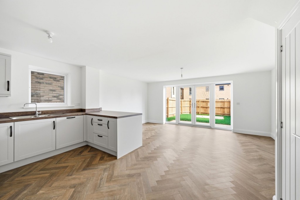 Aylesbury Walk, Northstowe, CB24