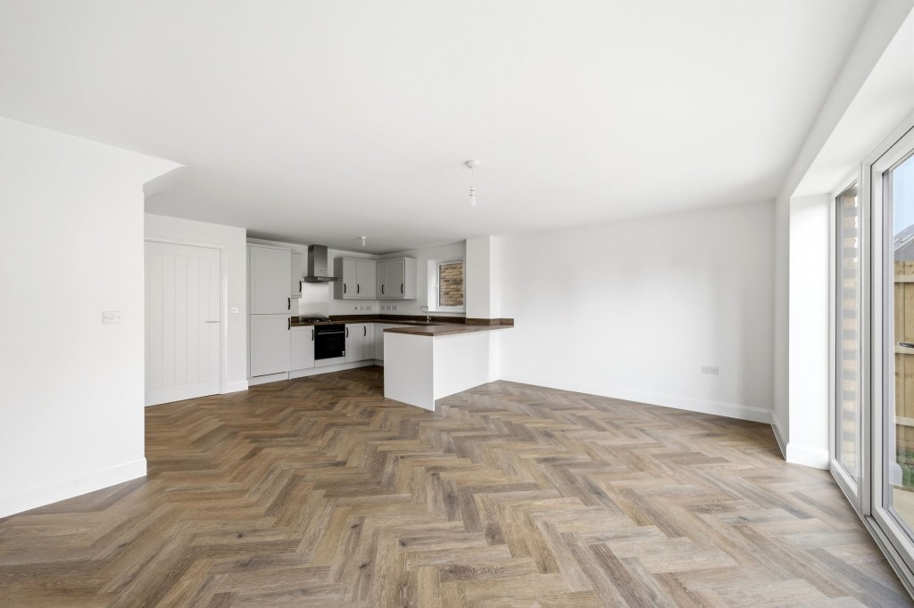 Aylesbury Walk, Northstowe, CB24