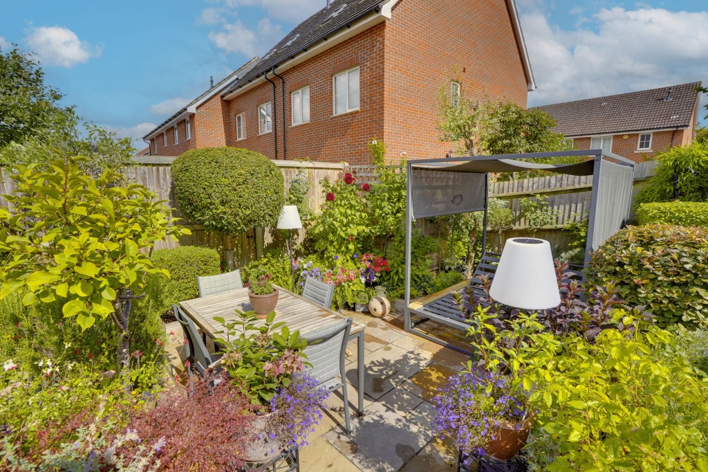 Chamomile Close, Red Lodge, IP28