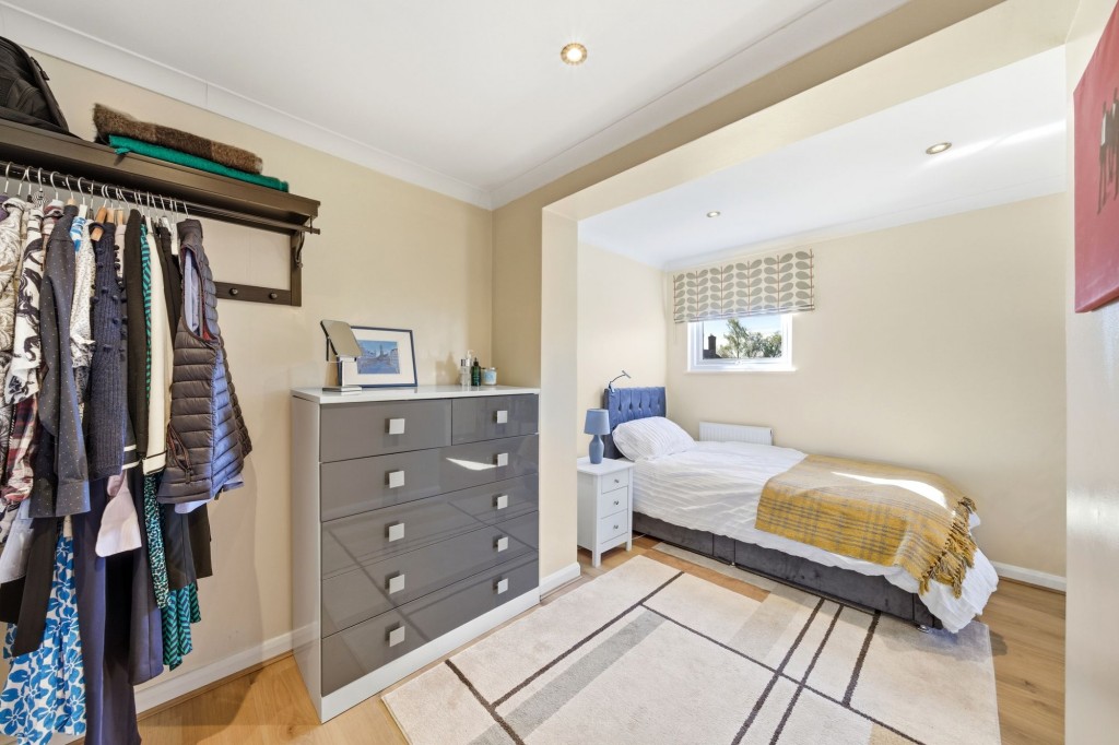 Newington, Willingham, CB24