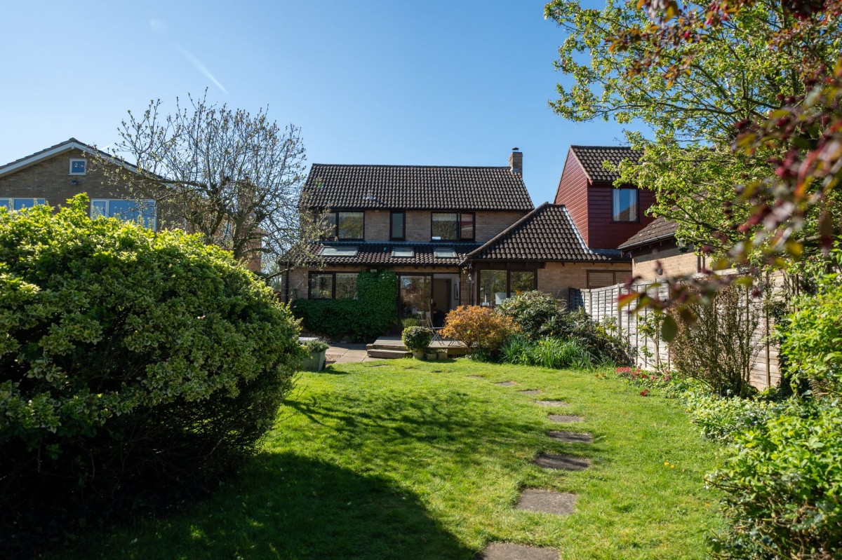 Newington, Willingham, CB24