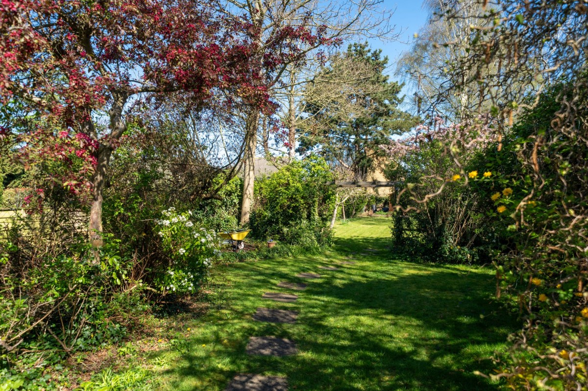 Newington, Willingham, CB24