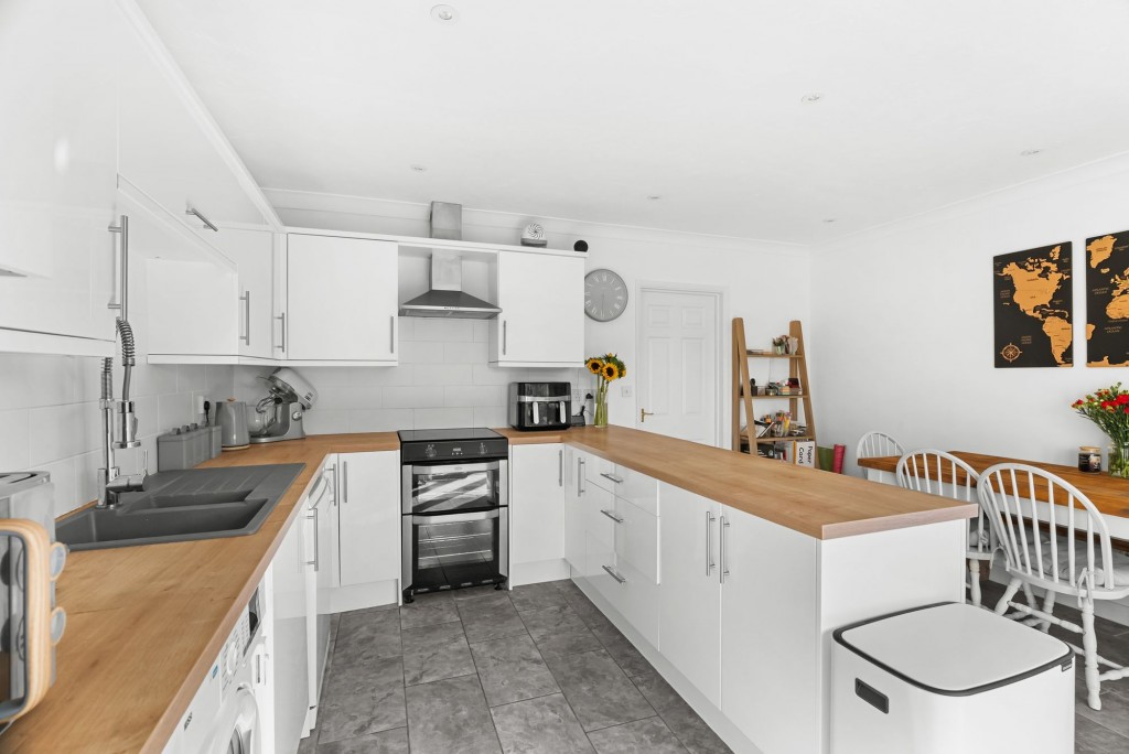 Wheatsheaf Way, Linton, CB21