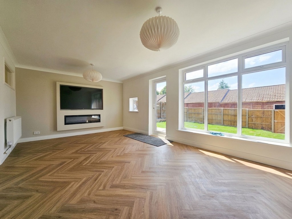 Tulyar Walk, Newmarket, CB8