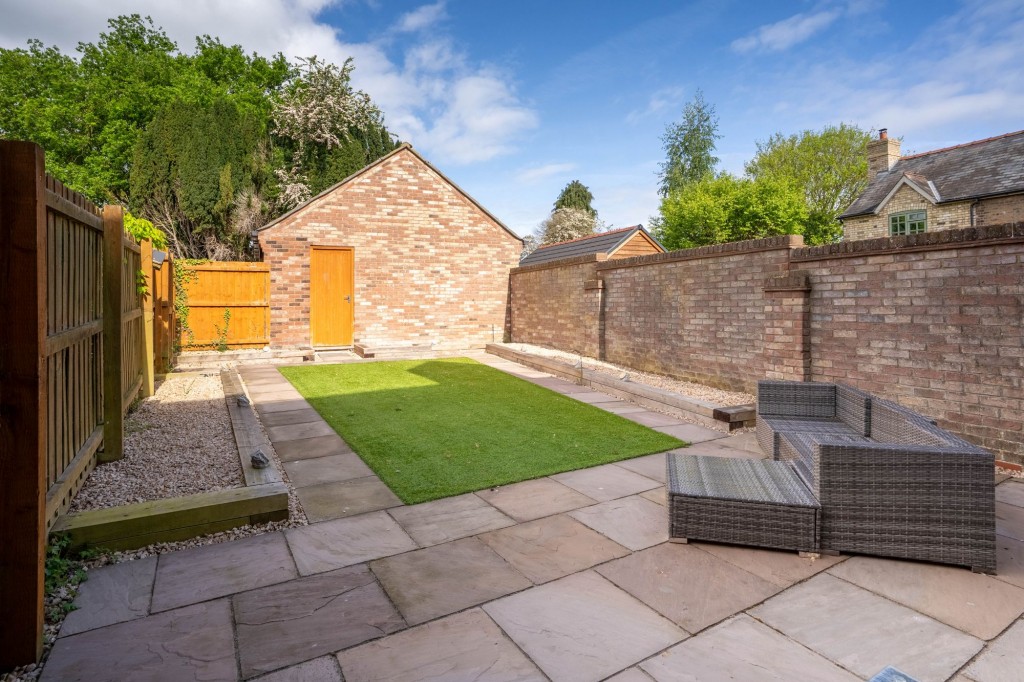 Hampton Close, Fenstanton, PE28