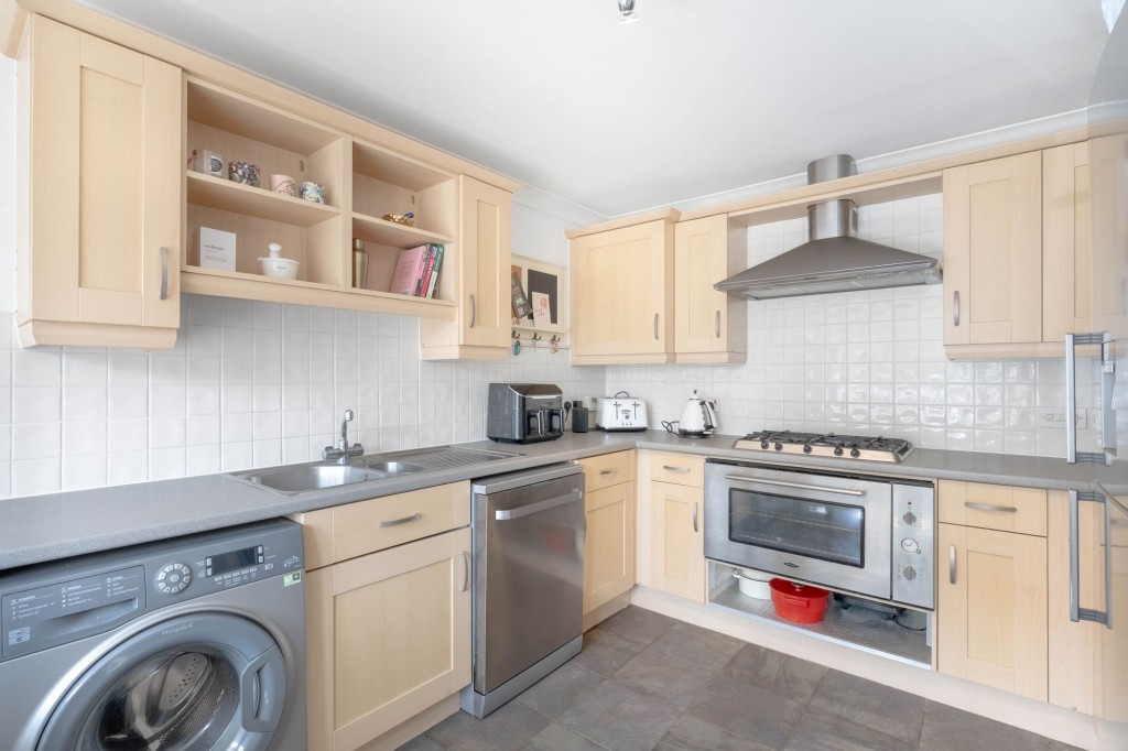 Hampton Close, Fenstanton, PE28