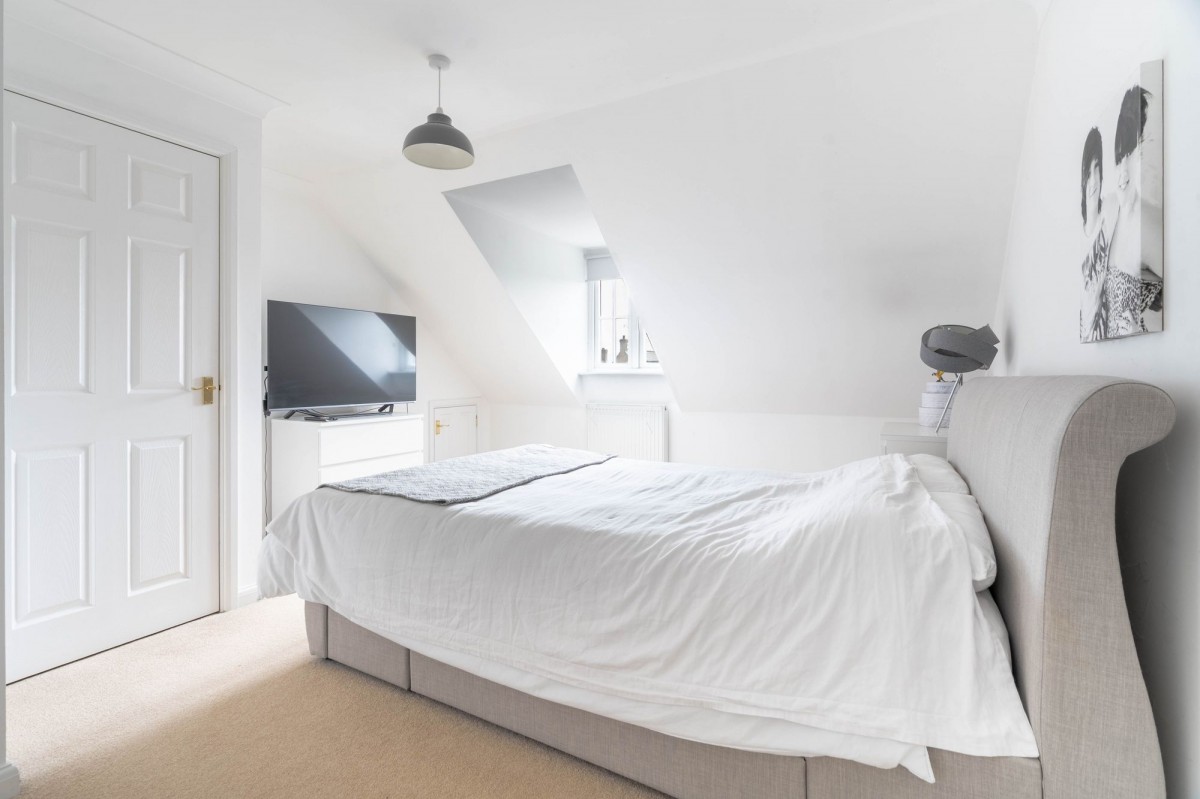 Hampton Close, Fenstanton, PE28