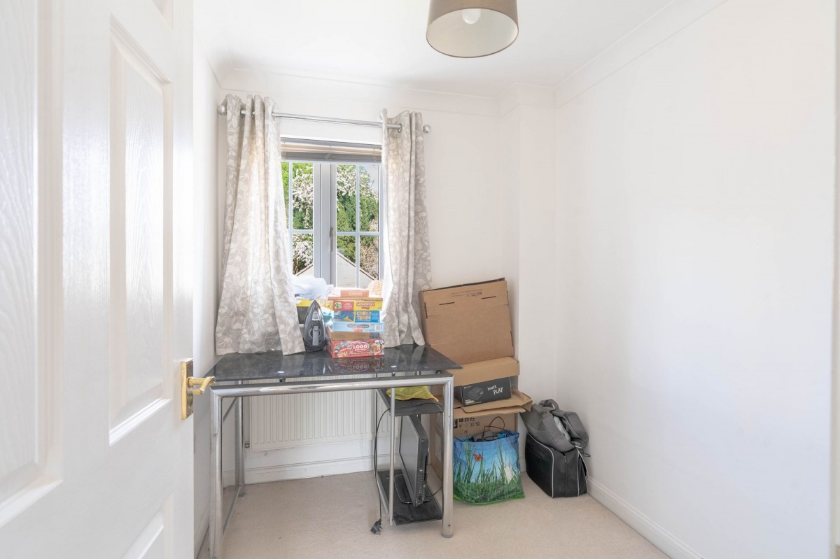 Hampton Close, Fenstanton, PE28