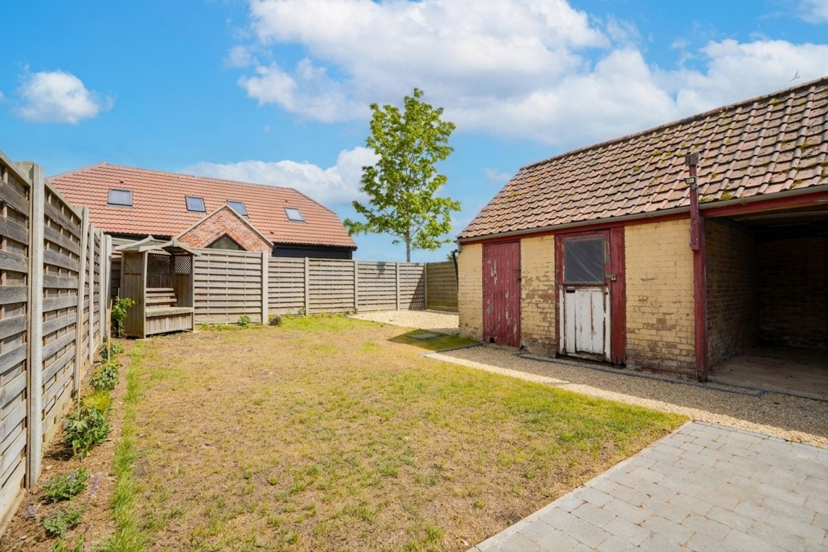 High Street, Tuddenham, IP28