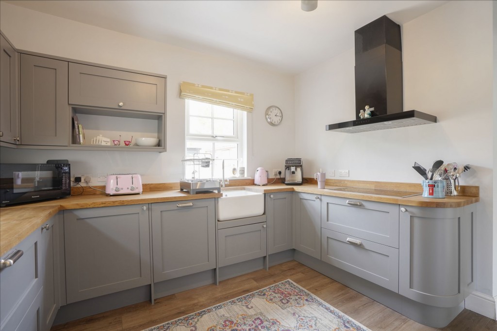 High Street, Tuddenham, IP28
