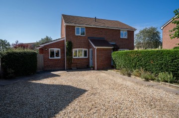 Stonefield, Bar Hill, CB23